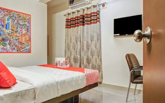 OYO 19524 Maruthi Home Stays 2