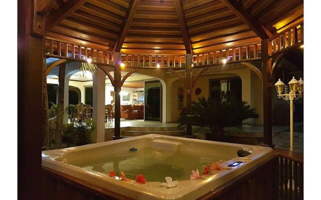 Villa Oramarama by Tahiti Homes