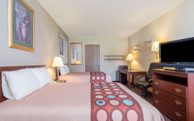 Super 8 by Wyndham Centerville-Richmond