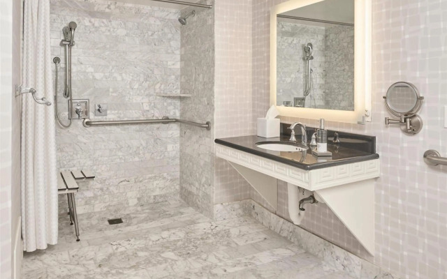 Hyatt Centric Delfina Santa Monica