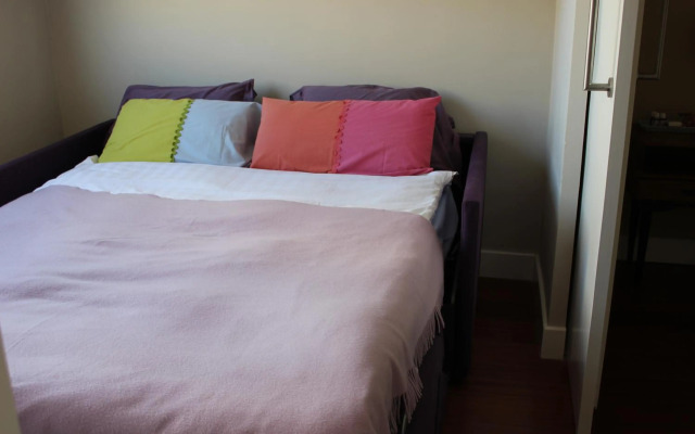 BERNABEU, precioso y alegre apartamento entero