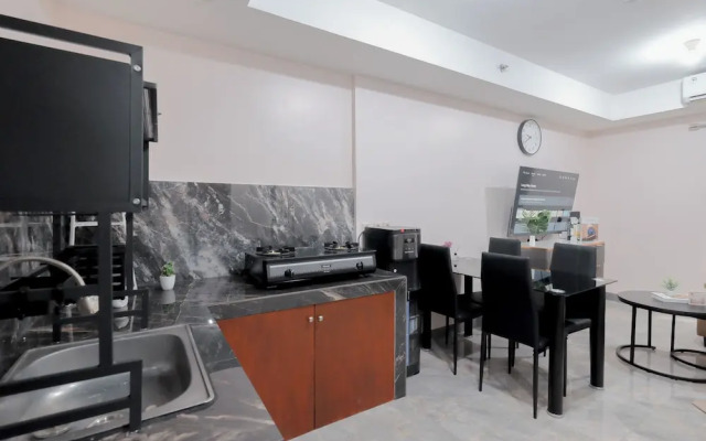 Prime Location 1Br At The Wave Kuningan Apartment