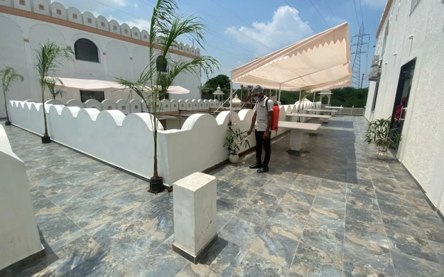 Hotel Neva Ji Palace