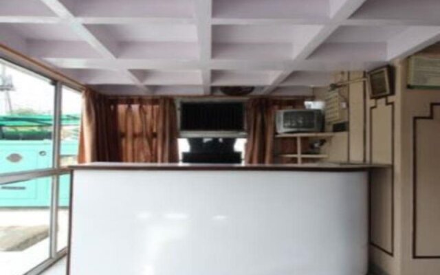 Hotel Paradise Guest House