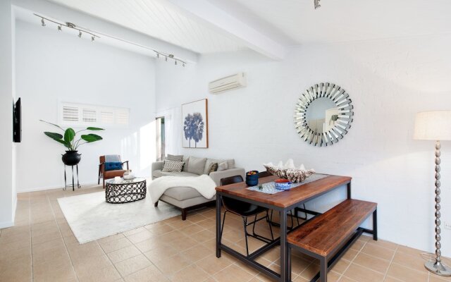 Sandy Point Road, 51