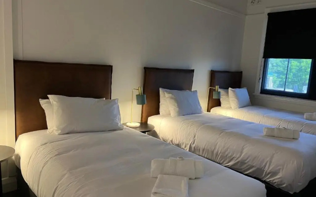 Bottlemart Express - Sportsmens Hotel