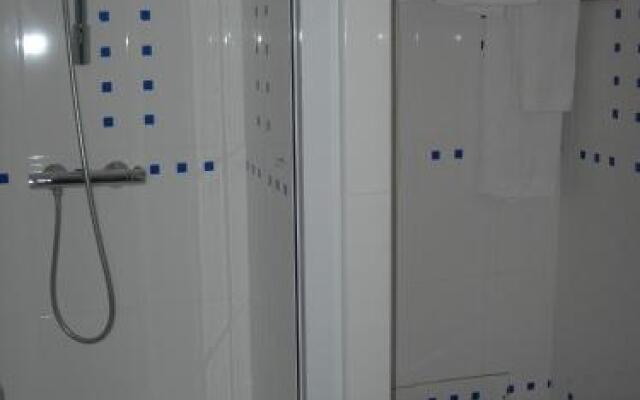 Hotel les Acanthes