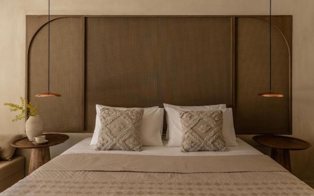 Elea Luxury Suites
