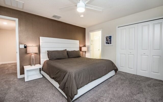 1590mv 4 Bedroom Townhouse