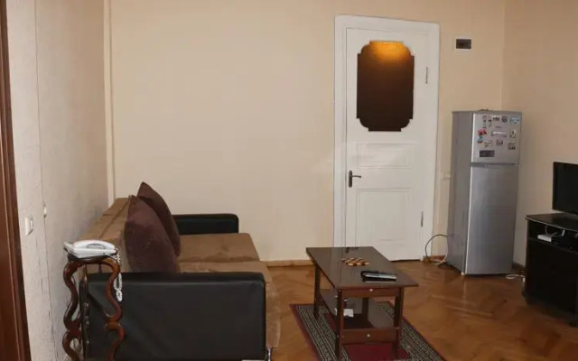 Apartment Charel na Ingorokva