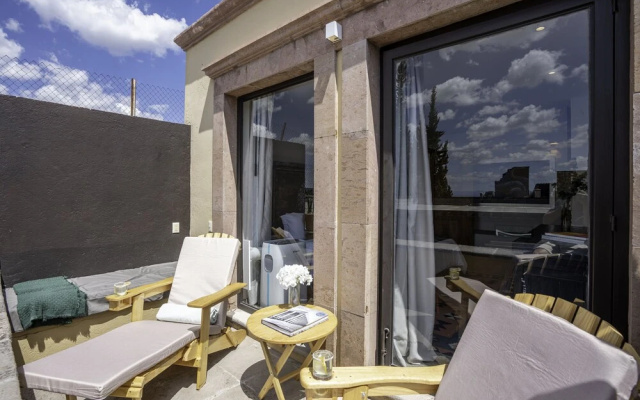 Angelic Centro 2BR with Pool