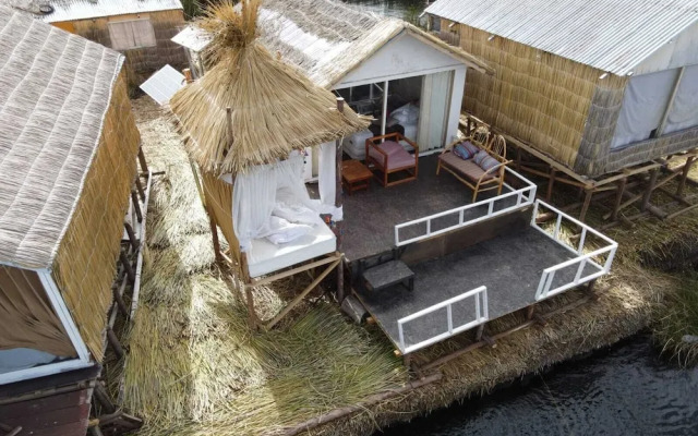 Uros Lake Titicaca Lodge