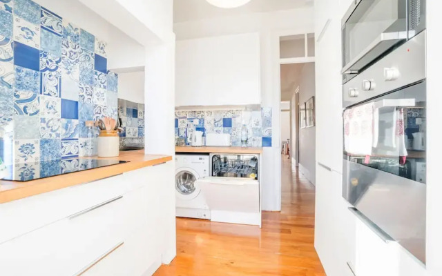 An Ecletic Apartment in Lisbon