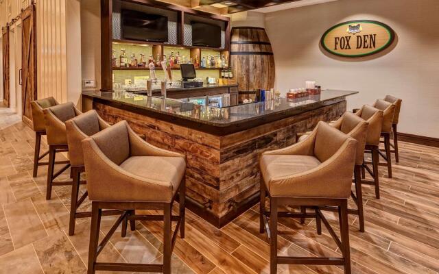 Black Fox Lodge Pigeon Forge, Tapestry Collection by Hilton