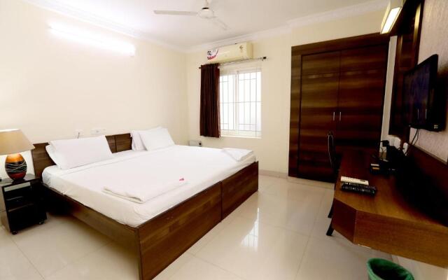 Chetinaad Courtyard Gandhipuram by Centre Park