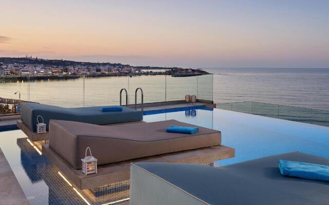Seafront Apartments by Myseasight