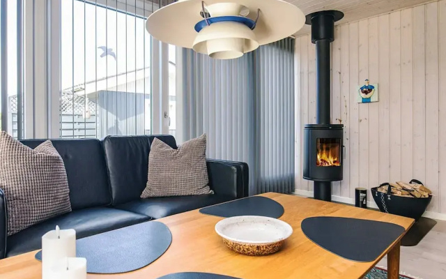 4 Star Holiday Home in Hals