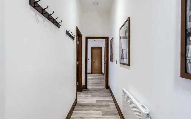Prestige STAY Aparthotel - 27 Stanley Street Party Apartments