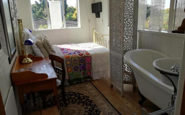 29onTait Guest House
