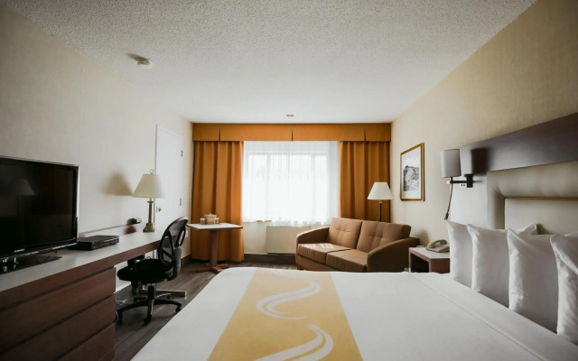 Quality Inn & Suites Gatineau