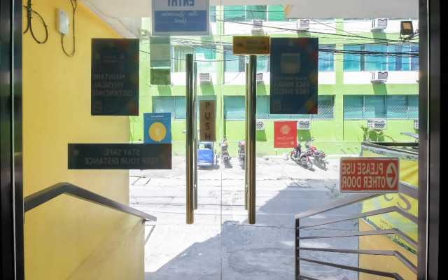 OYO 860 Premium Nest Nano Makati Suites (Vaccinated Staff)