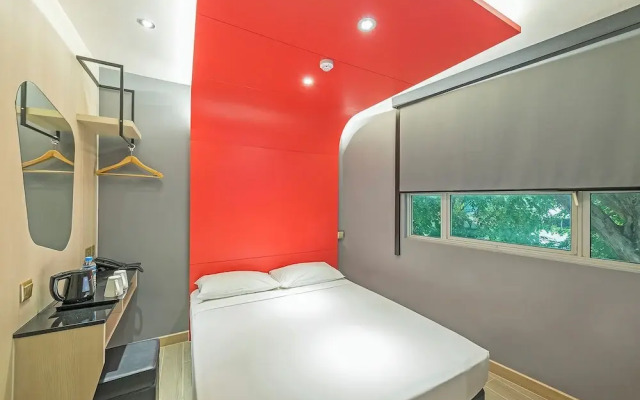 Hotel 81 Lavender