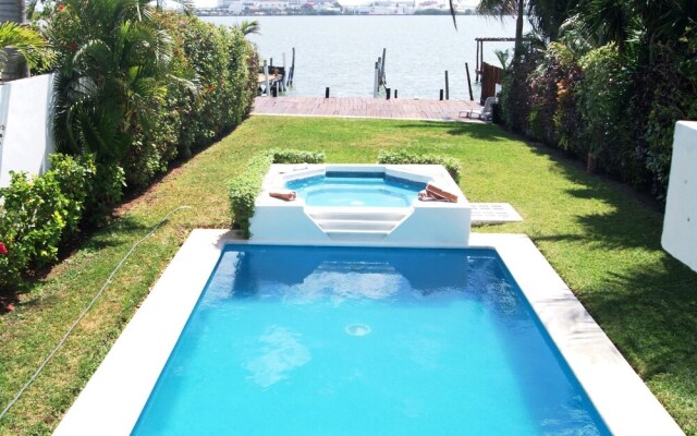 Caribbean Cancun-Luxury Residence by TA