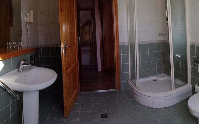 Józsi Bácsi Vendéglője és Szállodája