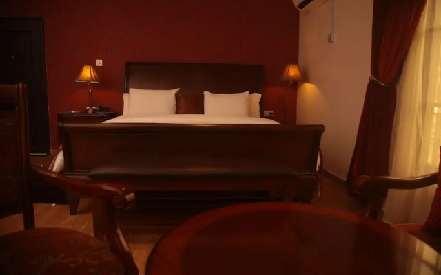 Fryburg Suites