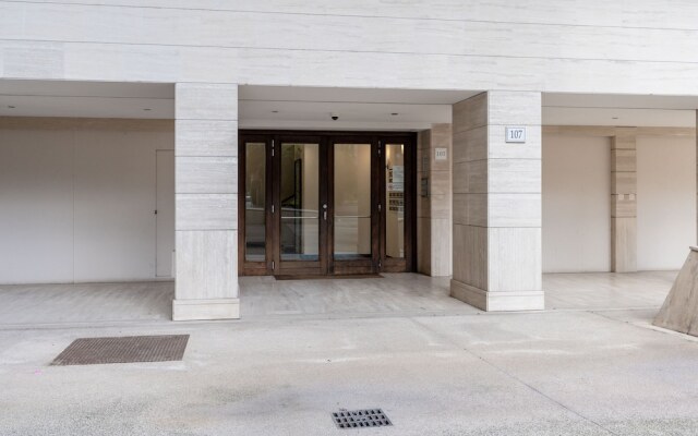 Portuense 107- Bright Flat