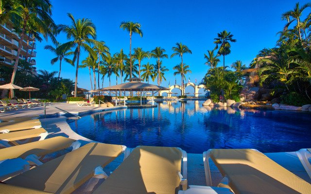 Barceló Puerto Vallarta - All Inclusive