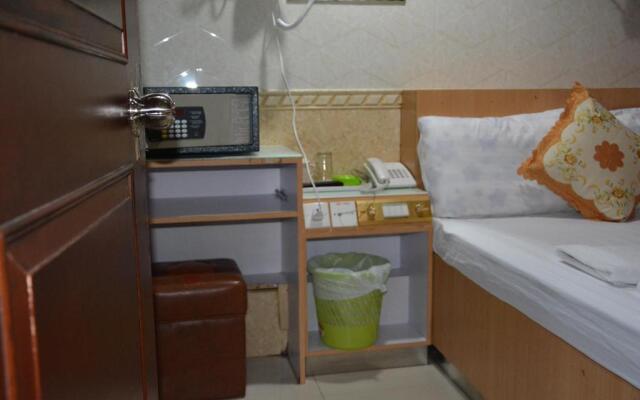 Everest Hostel