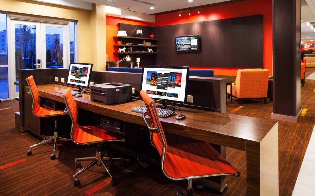 Courtyard by Marriott London