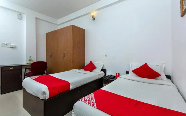 OYO 2140 Apartment Perungudi