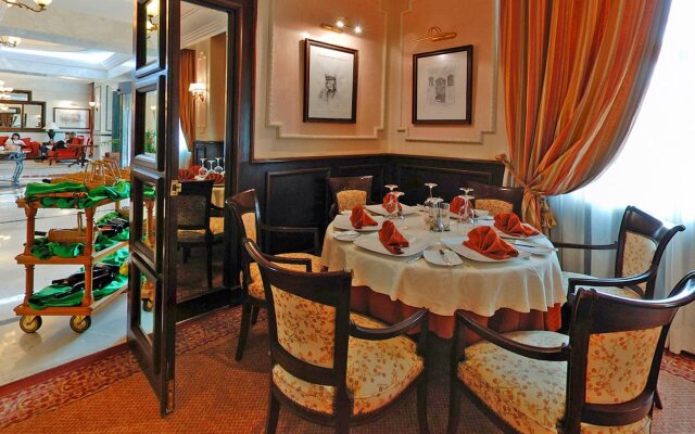 Les Oliviers Palace