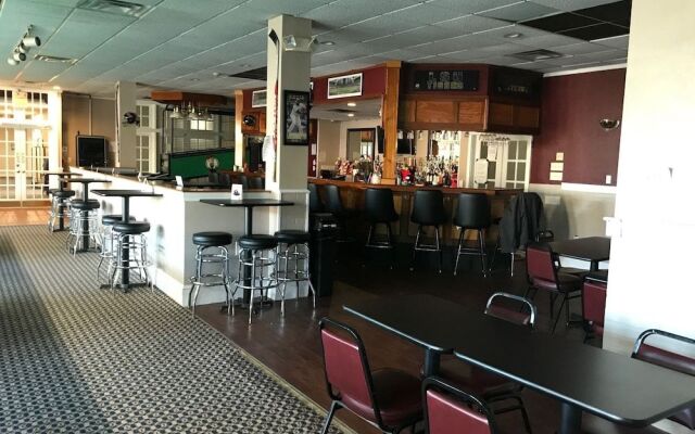 Whaler Inn and Suites