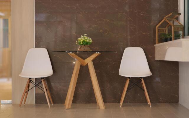 Central Place Serviced Apartment
