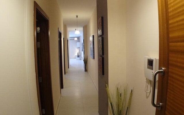 Eri Apartments SW
