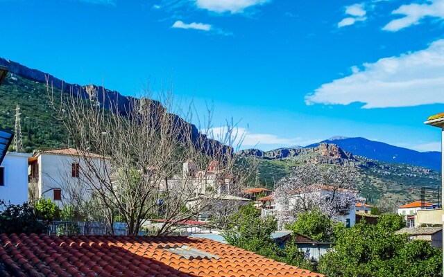 Homely Holiday Home in Sernikaki with Balcony