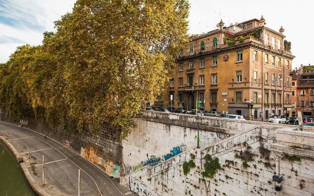 Wanderlust, 3 Bedroom Air Conditioned Apartment in Trastevere