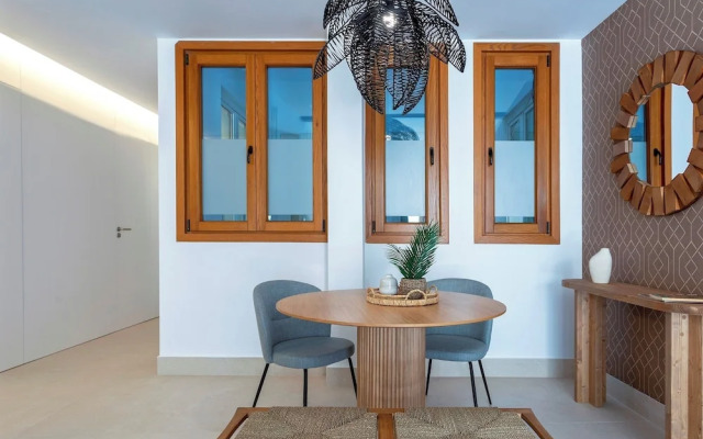 Bright Apartment in Seville. Tomás de Ibarra II