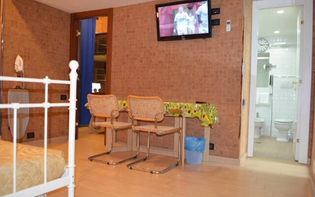 Roma Inn Hostel