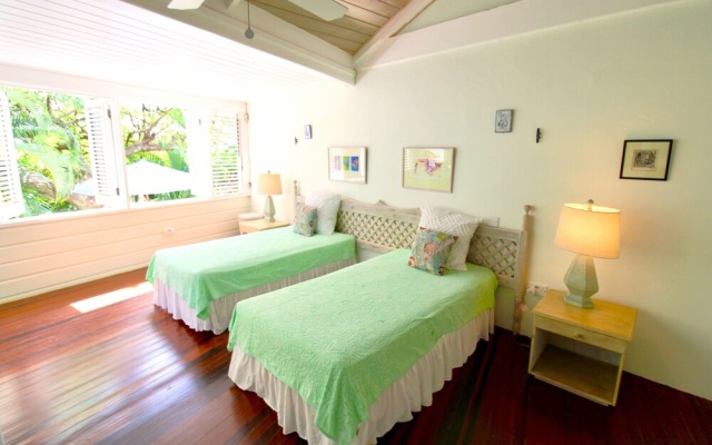 Hummingbird Villa - Tropical 3 bedroom Villa with Panoramic Views 3 Home by RedAwning — фото 5