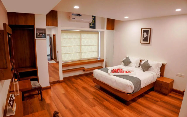 Mps Royal Suites