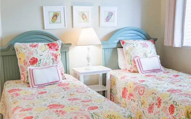 Windsor Place 303 by RedAwning