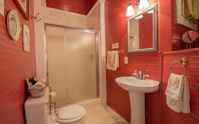 Bisland House Bed and Breakfast