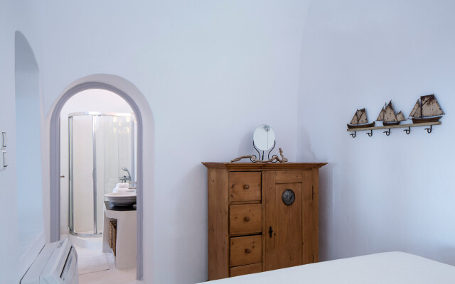 Villa Gaia, 3 bedroom villa with amazing views at Imerovigli