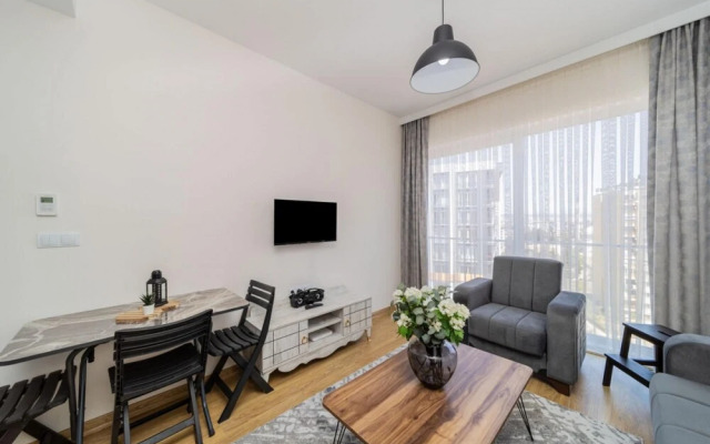 Great Flat With Shared Pool in Kepez