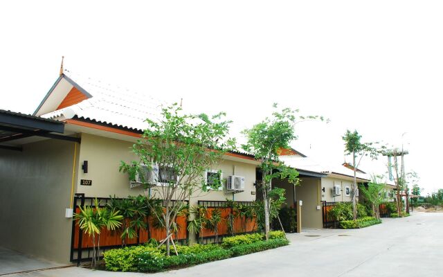 Tontan Resort Cha-Am