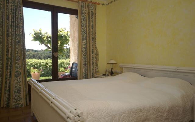 Charming Villa in Vence With Swimming Pool